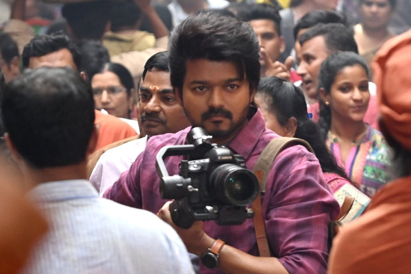 வாரிசு ரிலீஸுக்கு வந்த பெரிய பிரச்சனை! வசூலுக்கு சிக்கல் ஏற்படுத்தும் நடிகர் | Varisu Vs Thunivu Release Date Problem Udhayanithi வாரிசு ரிலீஸுக்கு வந்த பெரிய பிரச்சனை! வசூலுக்கு சிக்கல் ஏற்படுத்தும் நடிகர் | Varisu Vs Thunivu Release Date Problem Udhayanithi