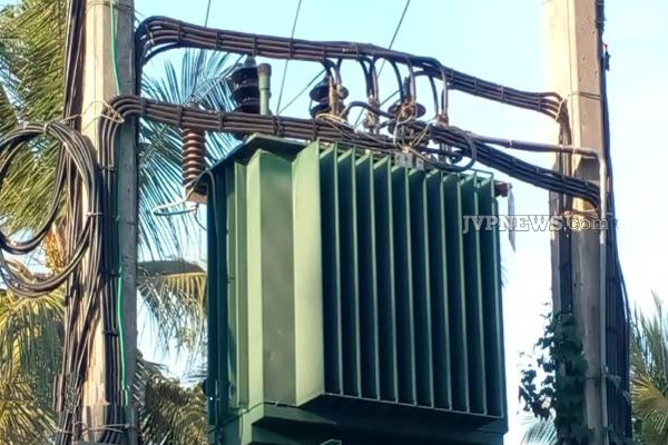 யாழ்ப்பாண பகுதியில் திடீரென ஏற்பட்ட பரபரப்பு சம்பவம்! | Jaffna Vadamarachchi Transformer Box Fire Incident