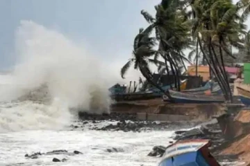தமிழகத்தின் கரையை நெருங்கும்போது புயல் வலுவிழக்கக்கூடும்- இந்திய வானிலை மையம்