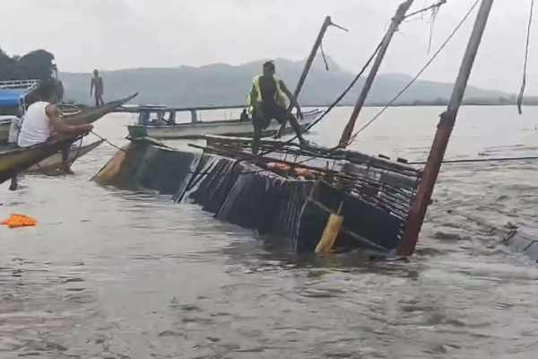 படகு கவிழ்ந்ததில் 26 பேர் பரிதாப உயிரிழப்பு | 26 People Lost Their Lives When The Boat Capsized