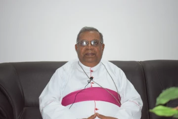ஒரு இனம் இன்னொரு இனத்திற்கு எதிராக செயற்படுவது சரியில்லை!