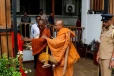 ජනාධිපති ලේකම් කාර්යාලය ඉදිරිපිට විරෝධතාව අවසන්? භික්ෂූන් වහන්සේලා අමාත්‍යාංශ රැස්වීමකට