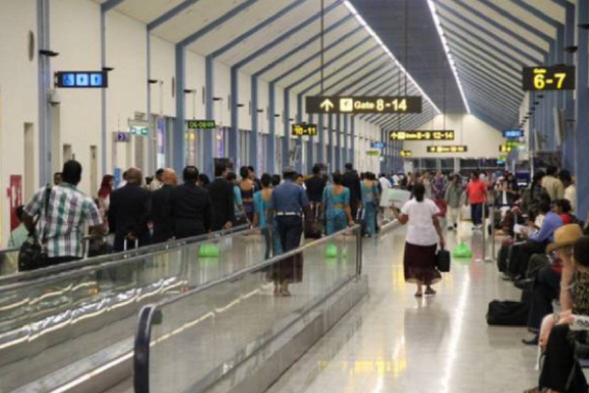 கட்டுநாயக்க விமான நிலையத்தில் சீனப் பிரஜை கைது | Chinese National Arrested At Katunayake Airport