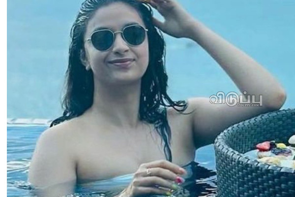 நடிச்சது பூரா ஃபிளாப் படம்!! வாய்ப்பில்லாமல் விளம்பரமே கதியாக இருக்கும் கீர்த்தி சுரேஷ்.. | Keerthy Suresh New Root For Chance Advertisement