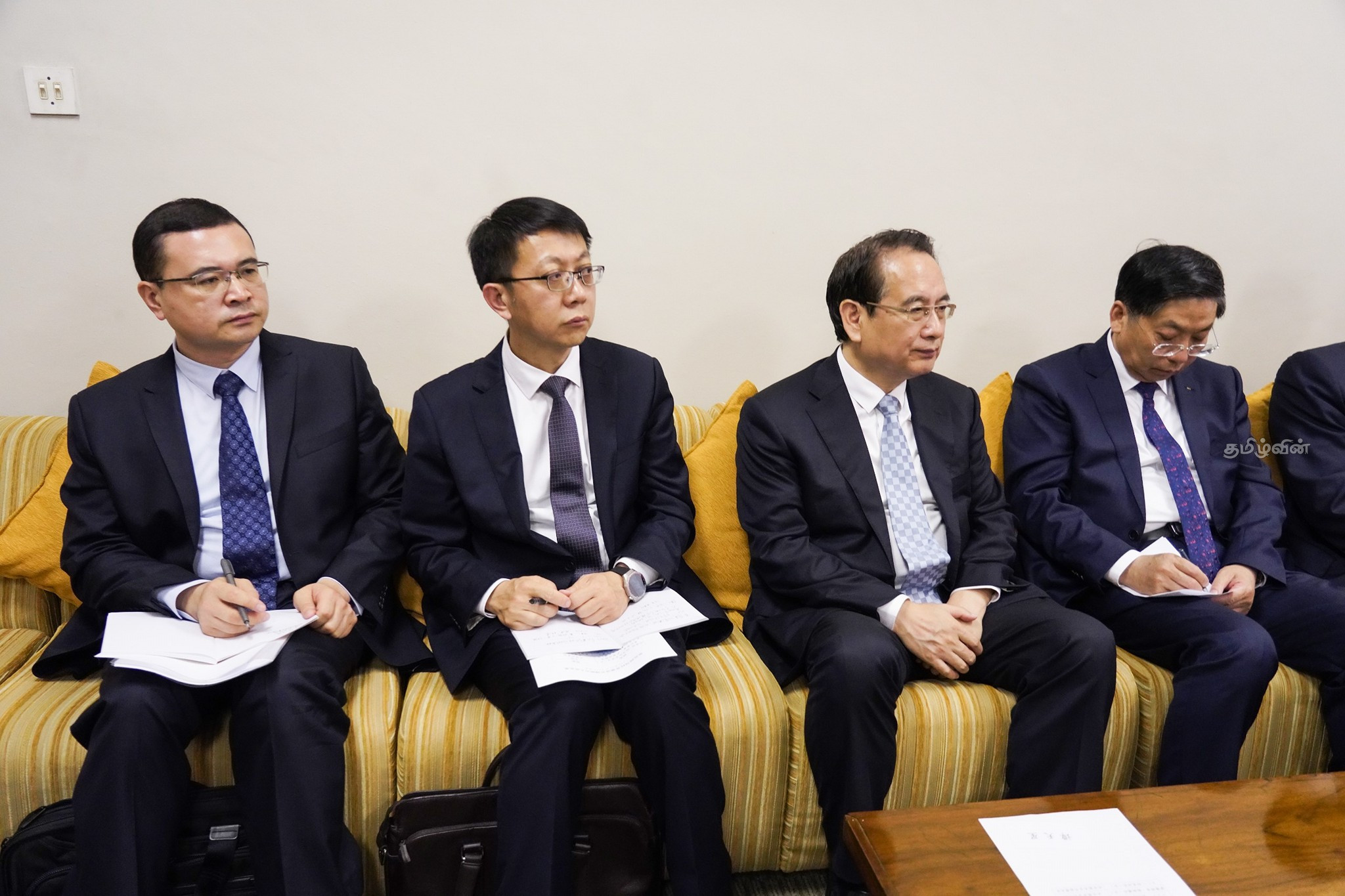 பேரனர்த்தச் சீரமைப்புப் பணிகள்: இலங்கைக்குச் சீனா முழு ஆதரவு! பிரதமரிடம் வழங்கப்பட்டுள்ள உறுதி 5 Gallery