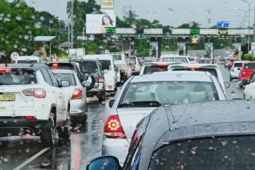 மூடப்படுகிறது கொழும்பு - கட்டுநாயக்க அதிவேக நெடுஞ்சாலை!