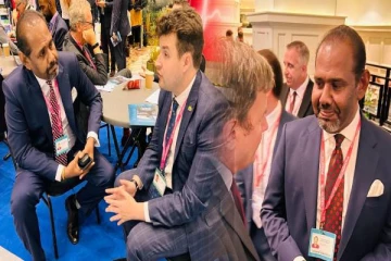 பிரித்தானியா கட்சி மாநாடு ஒன்றில் கஜேந்திரகுமார் பொன்னம்பலம் (படங்கள்)