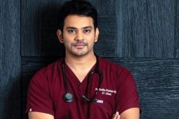 மறைந்த நடிகர் சேதுராமனனி மனைவி மற்றும் மகளை பார்த்துள்ளீர்களா?- இப்போது எப்படி உள்ளார்கள்