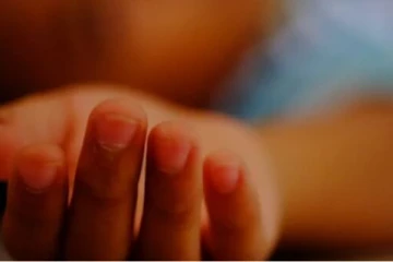 9 வயது சிறுவன் கழுத்தில் பட்டி இறுகி பரிதாபமாக உயிரிழப்பு