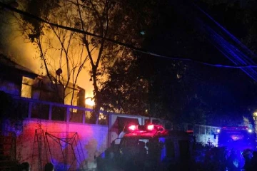 ரணில் விக்ரமசிங்கவின் வீட்டுக்கு தீ வைத்த சம்பவம்:சந்தேக நபர்கள் தொடர்ந்தும் விளக்கமறியலில்