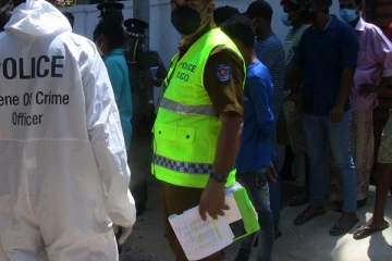 வீட்டைவிட்டு வெளியேறிய பெண் சடலமாக மீட்பு; நடந்தது என்ன?