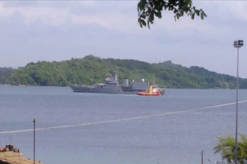 திருகோணமலை துறைமுகத்தில் இந்தியாவின் நான்கு யுத்த கப்பல்கள்