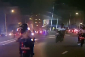 கொழும்பில் மோட்டார் சைக்கிள்களில் சாகசம் காட்டிய இளைஞர்களுக்கு நேர்ந்த கதி! பொலிஸார் எடுத்துள்ள கடுமையான நடவடிக்கை