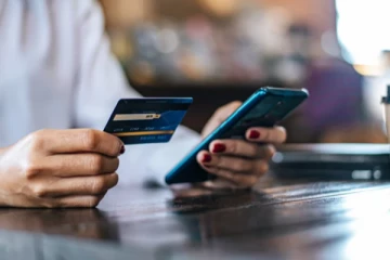 හොරුන්ගෙන් ඔබේ Bank Account එක බේරාගන්න හැටි.