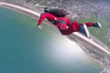 பிரான்ஸ் ஸ்கை டைவிங் வீரர் விபத்தில் உயிரிழப்பு: துபாயில் சம்பவம்!