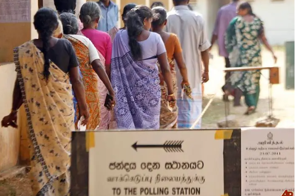 சமகால அரசியல் நிலைமை: யாழில் தமிழ் கட்சித் தலைவர்கள் சந்திப்பு (Photos) | Srilanka Crisis Political Rajapaksa Jaffna Tamil
