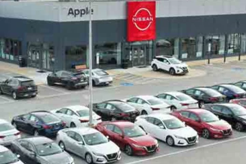 මෝටර් රථ සමාගමක් දැවැන්ත තීරණයක් ගනී..!