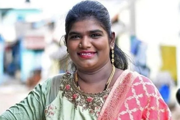 பிக் பாஸ் சம்பளத்தில் பெரிய பங்களா வாங்கி இருக்கிறாரா அறந்தாங்கி நிஷா! அவரே கொடுத்த விளக்கம் | Aranthangi Nisha Clarification On New House Rumour