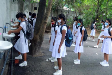 ஆரம்பபிரிவைச் சேர்ந்த நான்கு மாணவர்களுக்கு கொரோனா