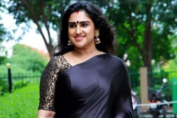 வனிதா வெளியிட்ட அடுத்த புகைப்படம்: துளி கூட மேக்கப் இல்லாமல் இப்படியா?