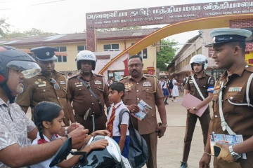 வவுனியாவில் மாணவர்களுக்கும் தலைக்கவசம் அவசியம் : பெற்றோர்களுக்குப் ஒரு வார கால அவகாசம்
