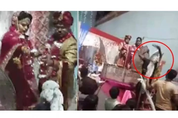 மணமேடையில் ஏறி  மகனை செருப்பால் அடித்த தாய்! அதிர்ச்சியில் உறைந்த உறவினர்கள்: வைரலாகும் வீடியோவின் பின்னணி