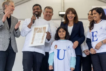 பிரான்ஸ் ஜனாதிபதி மாளிகையில் அரிய வாய்ப்பை பெற்ற யாழ் தமிழர் இலங்கைக்கு!