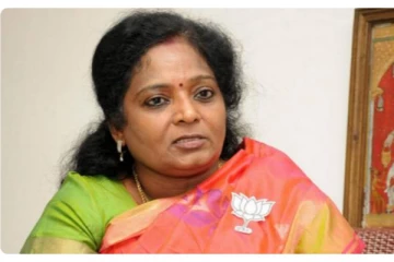 என் தொலைப்பேசி ஒட்டு கேட்கப்படுகிறது - தமிழிசை பகீர் புகார்!