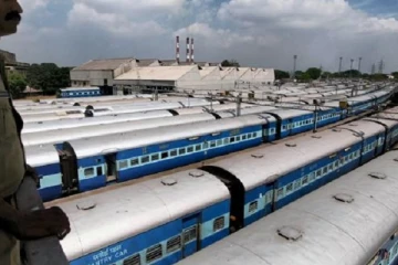 சுற்றுலா தொடருந்து பெட்டிகளாக மாற்றப்படும் ரோமானிய தொடருந்து பெட்டிகள்