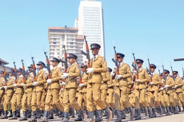 சுதந்திர தின அரச பேரணியிலிருந்து விலகிய இரு அணிகள்