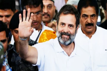 எம்.பி பதவியில் இருந்து ராகுல்காந்தி நீக்கம்! காங்கிரஸ் மத்தியில் அதிர்வலைகள்
