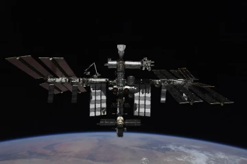 சர்வதேச விண்வெளி மையத்தில் இருந்து விலகும் ரஷ்யா : பதட்டத்தில் உலக நாடுகள்