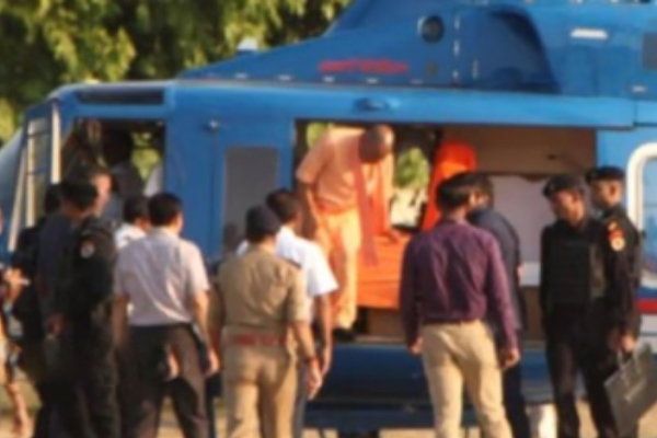 நூலிழையில் உயிர் தப்பினார் உ.பி. முதலமைச்சர் - அவசரமாக தரையிறக்கப்பட்ட ஹெலிகாப்டர் | Yogi Adityanath