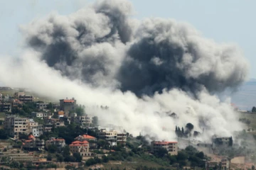 மத்திய கிழக்கு பகுதிக்கு விரையும் பிரித்தானிய போர்க்கப்பல்களும் ஹெலிகொப்டர்களும்