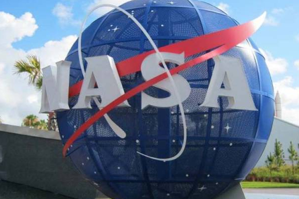 நிலவின் தென் துருவத்தில் மனிதர்களை அனுப்ப நாசா திட்டம்! | Nasa Plans To Send Humans To The Moon