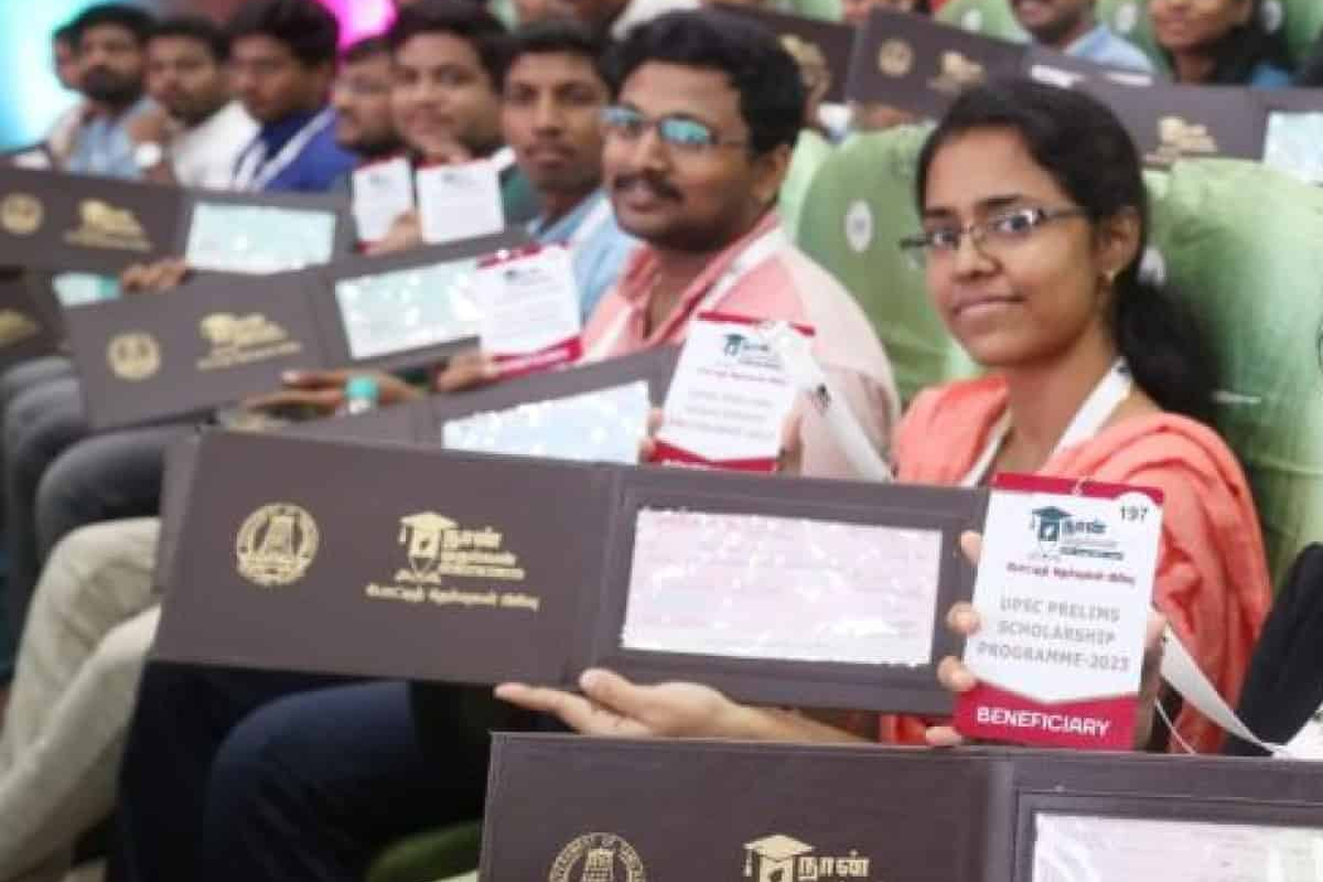 2025 UPSC தேர்வு முடிவு - 10 ஆண்டுக்கு பிறகு சாதனை படைத்த தமிழக மாணவர்கள் | 2025 Upsc Result Tamilnadu Students Enter In Top10