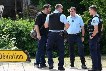 சிறார்கள் உட்பட... ஒரே குடும்பத்தைச் சேர்ந்த ஐவர்: பிரான்சில் நடுங்க வைத்த சம்பவம்