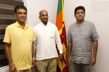 திடீரென சஜித் கட்சியில் இணைந்து கொண்ட முக்கியஸ்தர்கள்!