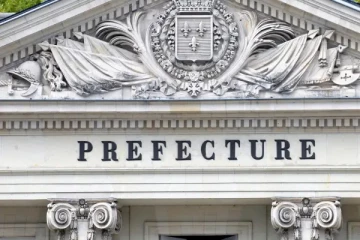 பிரான்சில் வாழும் வெளிநாட்டவர்களுக்கு வாழிட உரிம அட்டை தொடர்பில் ஒரு முக்கிய தகவல்