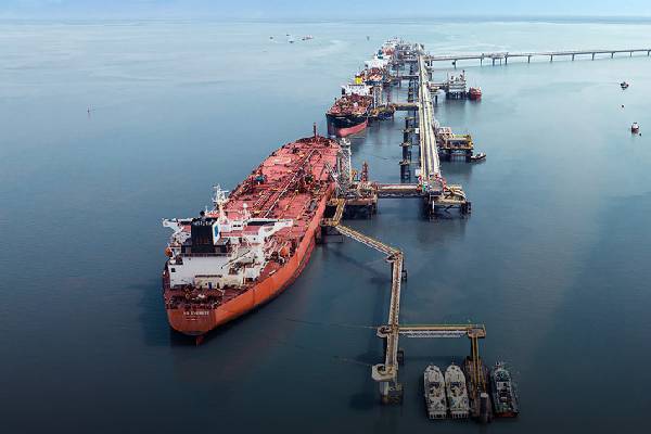 ட்ரம்பின் நெருக்கடி... வெனிசுலா எண்ணெய் வாங்க திட்டமிடும் இந்தியாவின் ரிலையன்ஸ் | Reliance Buying Venezuelan Oil ட்ரம்பின் நெருக்கடி... வெனிசுலா எண்ணெய் வாங்க திட்டமிடும் இந்தியாவின் ரிலையன்ஸ் | Reliance Buying Venezuelan Oil