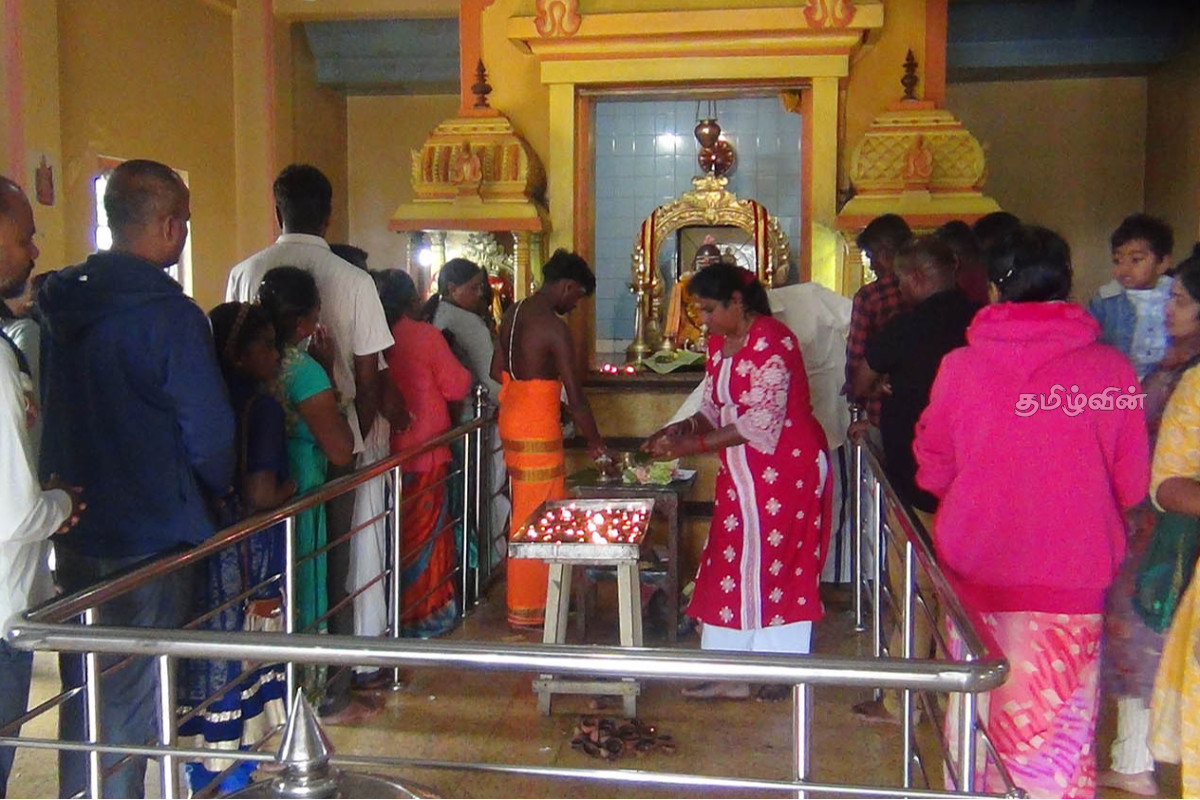 நாட்டின் பல பகுதிகளிலும் ஆடி அமாவாசை தினத்தை முன்னிட்டு விசேட நிகழ்வுகள் | Aadi Amavasya Theerthotsavam At Mamangeswarar நாட்டின் பல பகுதிகளிலும் ஆடி அமாவாசை தினத்தை முன்னிட்டு விசேட நிகழ்வுகள் | Aadi Amavasya Theerthotsavam At Mamangeswarar