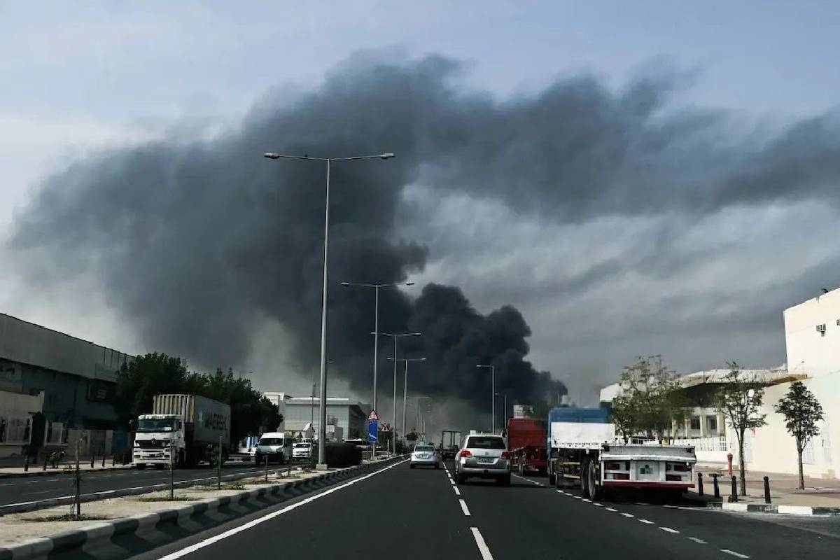 தெஹ்ரானில் சக்திவாய்ந்த வெடிப்புச் சத்தங்கள்: பற்றியெரியும் எண்ணெய் கிடங்குகள் - தீவிரமடையும் மோதல் | Middle East Conflict Powerful Explosions In Tehran