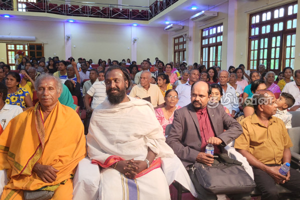 20 தமிழ் - சிங்கள தம்பதியினருக்கு வவுனியாவில் திருமணம் | 20 Tamil Sinhala Couples Get Married In Vavuniya