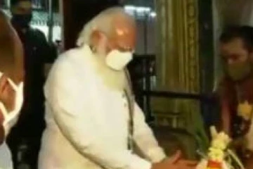 மதுரை மீனாட்சி அம்மன் கோவிலில் தரிசனம் செய்த பிரதமர் மோடி