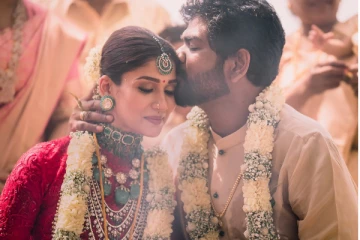 ஷாருக்கானுடன் ஏ.ஆர். ரஹ்மான்!  நயன்தாரா திருமணத்தில் நடந்த அதிசயம்... வைரல் புகைப்படம்