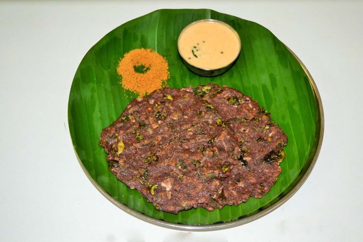 சத்துக்கள் நிறைந்த ராகி முருங்கைக்கீரை அடை..எப்படி செய்யனும் தெரியுமா? | How To Prepare Healthy Ragi Murungaikeerai Adai