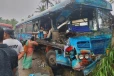 බිහිසුණු අනතුරක් - පාසැල් ළමුන් ප්‍රවාහන බස් රථයක් හා ලංගම බසයක් ගැටෙයි - ළමුන් ඇතුළු පුද්ගයන් රැසකට තුවාල[PHOTOS]