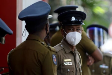 கைத்துப்பாக்கி வெடித்து பொலிஸ் கான்ஸ்டபிள் வைத்தியசாலையில் அனுமதி