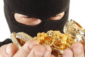 ரயில்வே ஊழியர் வீட்டில் பல லட்சம் மதிப்பிலான பணம்,நகைகள் கொள்ளை