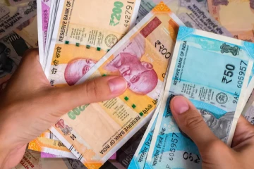 இலங்கையில் இந்தியாவின் ரூபாவை பயன்படுத்தும் நிலை ஏற்படலாம்...! வீழ்ச்சியடையும் வர்த்தகங்கள்